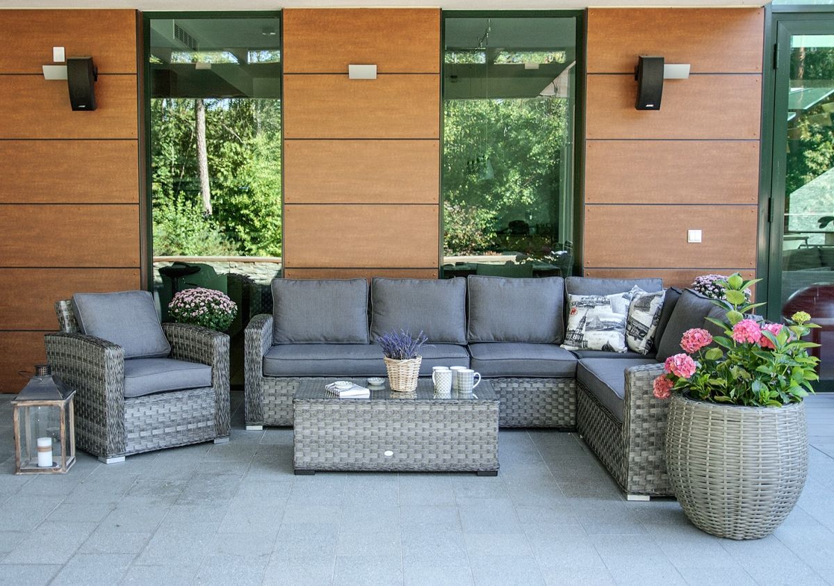 Garden Table East Inverness | size: Length: 105cm, Width: 51cm, Height: 39cm | color: Gray | image: 3 | variant: 1005171