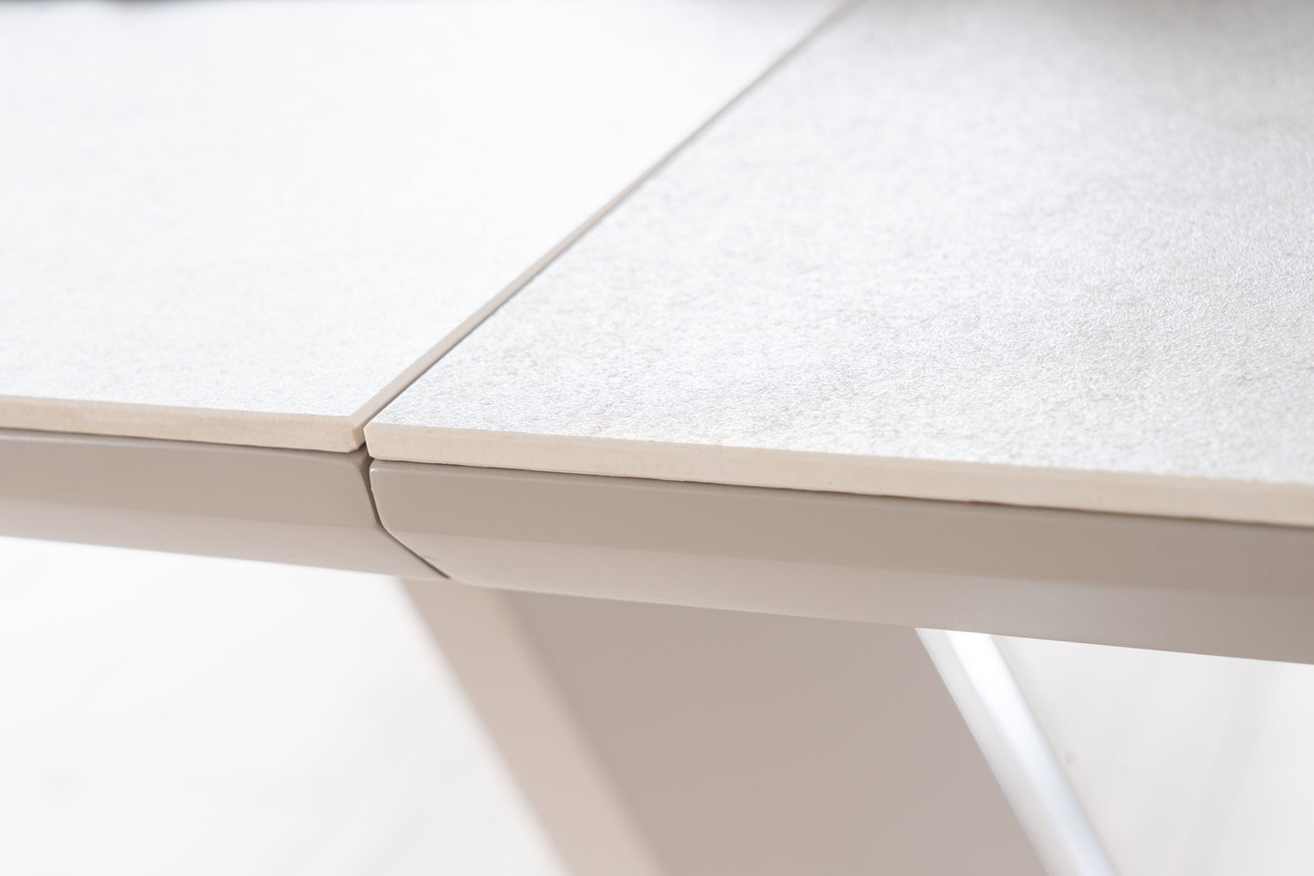 Kitchen Table Armani | size: Length: 90cm, Width: 220cm, Height: 76cm | color: Gray | image: 6 | variant: 1006593