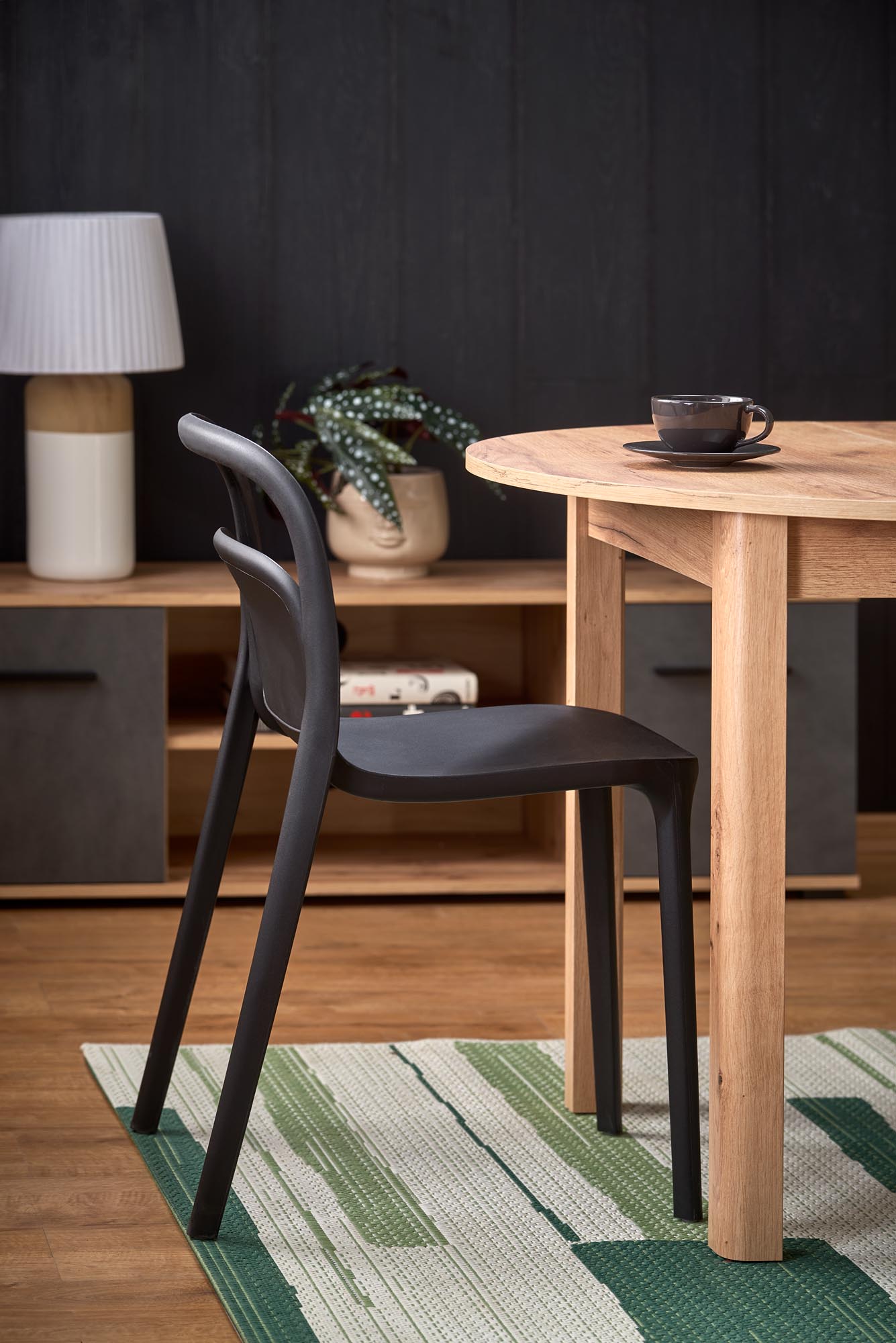 Kitchen Table Ringo | size: Length: 102cm, Width: 142cm, Height: 76cm, Diameter: 102cm | color: Oak | image: 3 | variant: 1006391