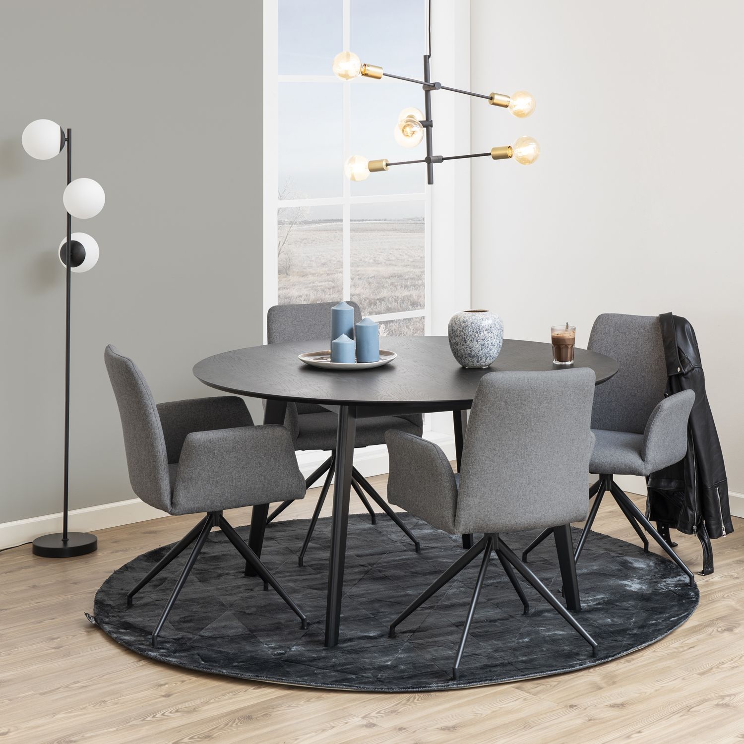 Kitchen Table Roxby 4 | size: Length: 140cm, Width: 140cm, Height: 76cm, Diameter: 140cm | color: Black | image: 1 | variant: 1017894
